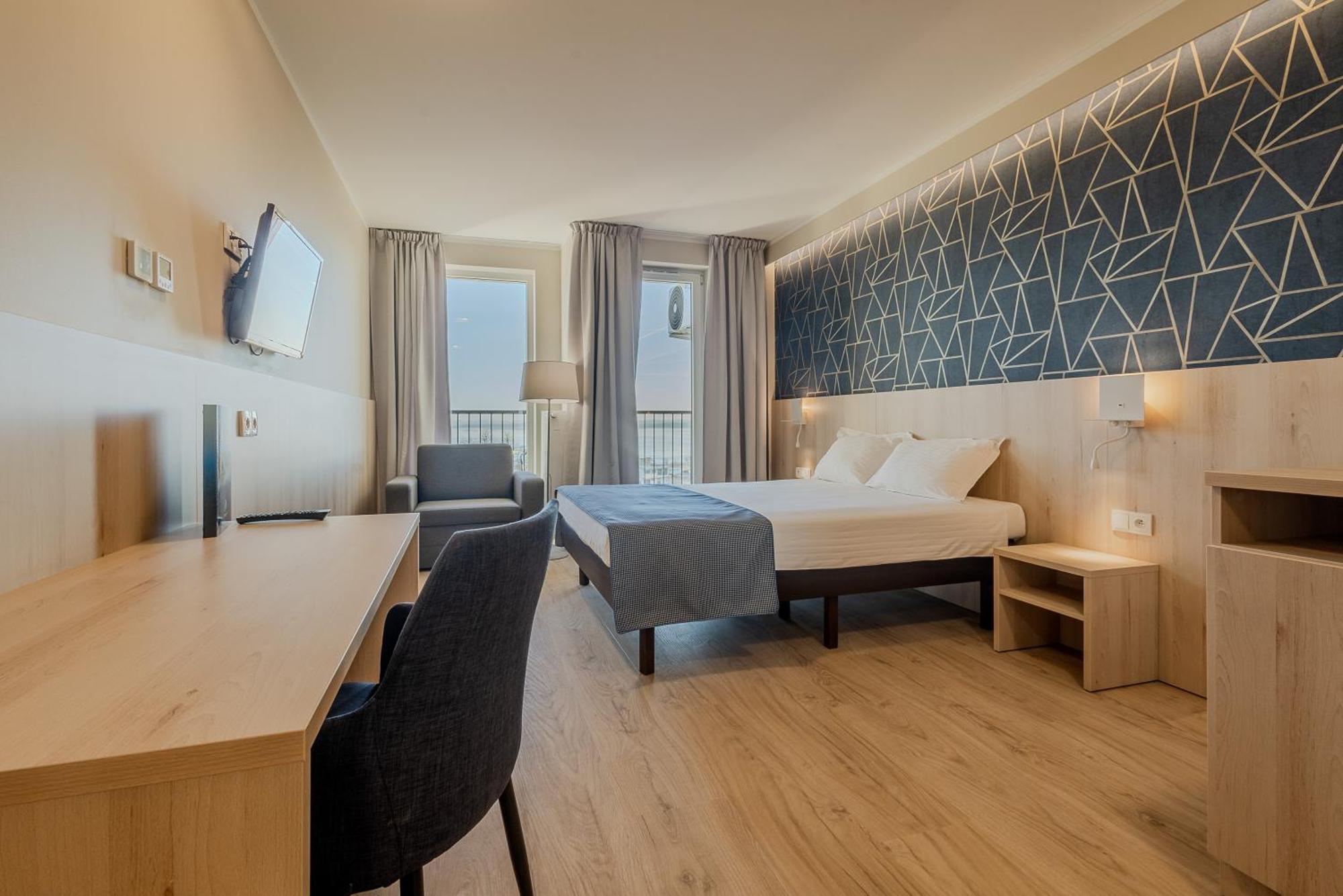Double Room,1641750627:JPEG
